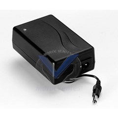 ADAPTATEUR D'ALIMENTATION 12V